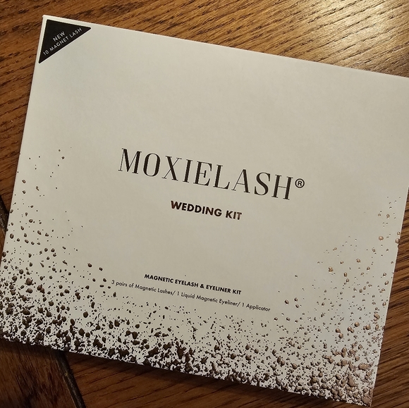 MoxieLash Kits - Picture 5 of 11